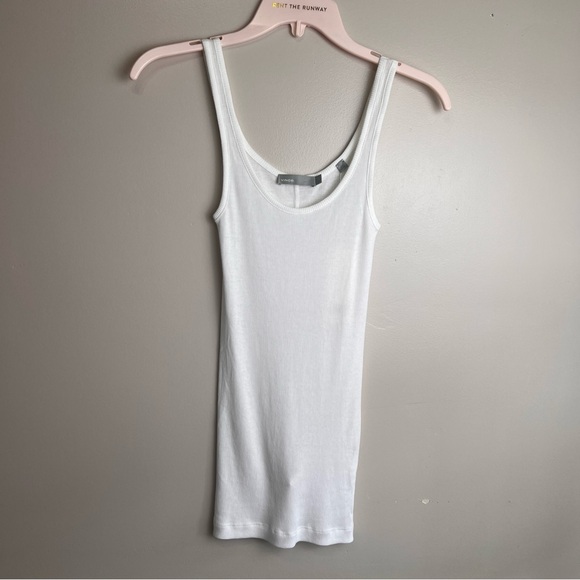 Vince NWT Classic White Ribbed Tank Top Pima Cotton Size Small - Picture 1 of 7